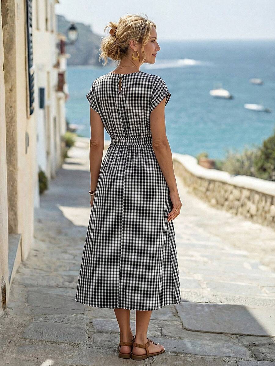 Women's Black & White Gingham Cap Sleeve Midi Dress, Round Neck Waisted A-Line Casual Sundress For Summer Vacation